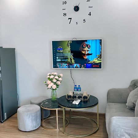 Rosee House -Luxury Apartment In Vinhomes Greenbay Hanói Exterior foto